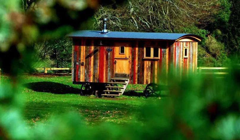 Advantages of starting a tiny house building business