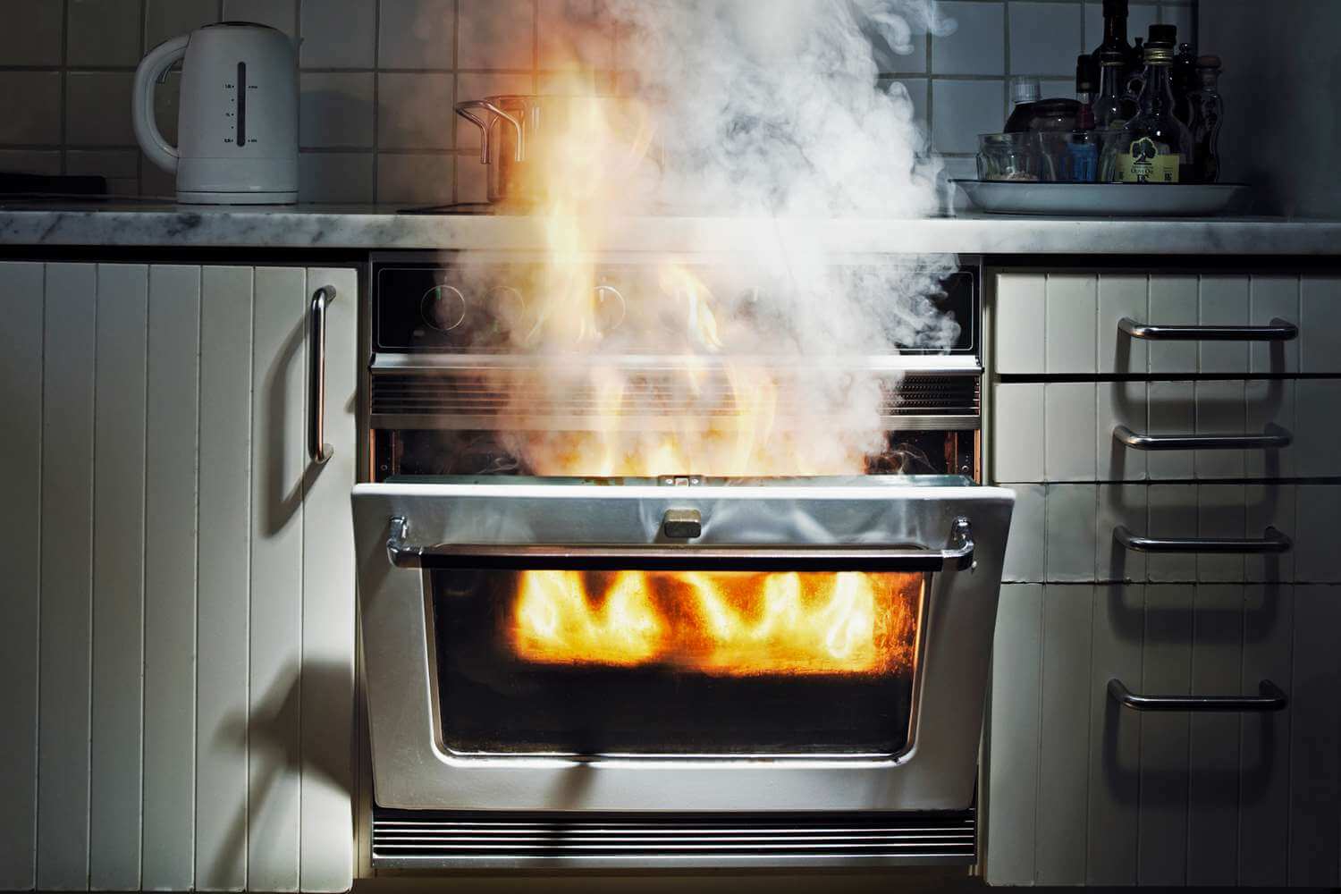 self-cleaning-oven-fire-why-this-happens-and-how-to-fix-this